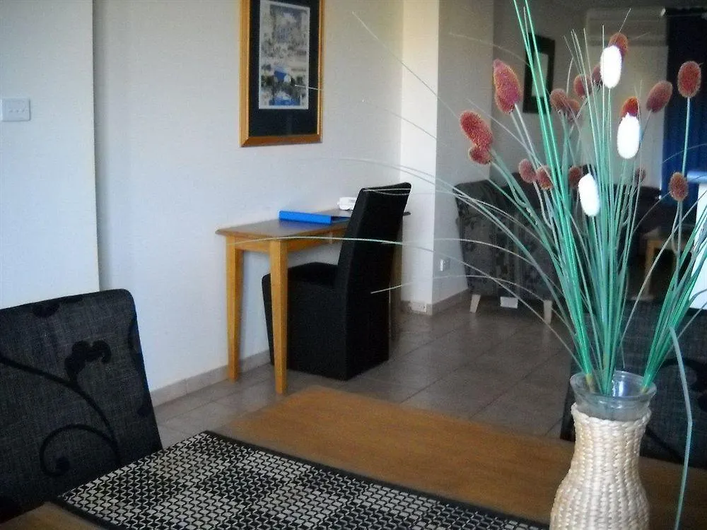 Burleigh Gardens North Hi-Rise Holiday Apartments Gold Coast